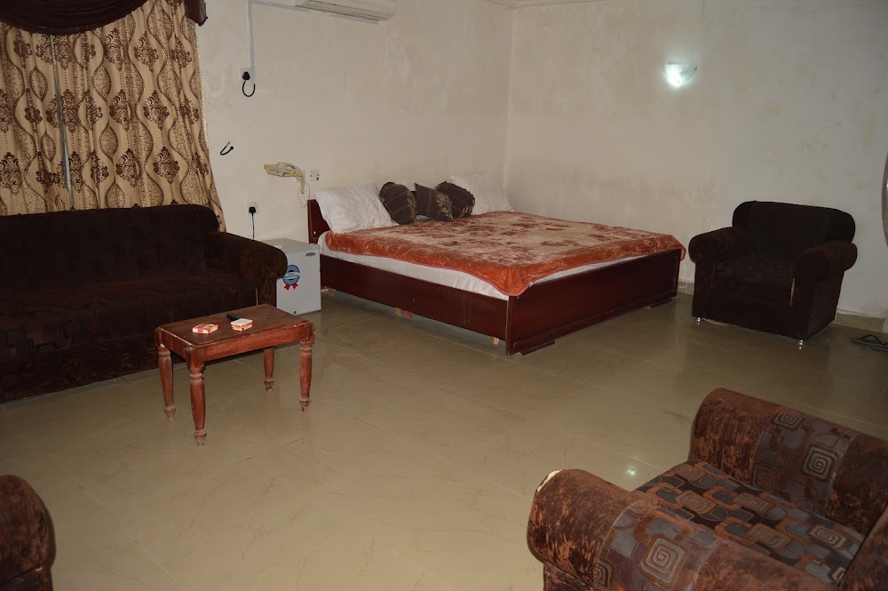 Shesons Lodge Hotel photo 2